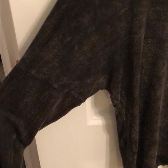 Long sleeve semi crop top - Picture 4 of 4